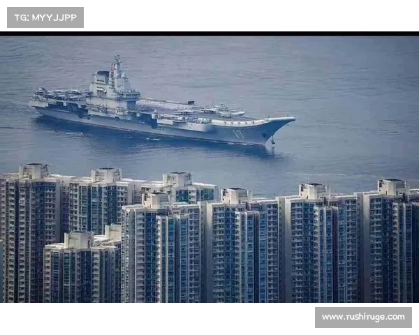 “舰之大,一个镜头装不下” 这段视频让山东舰的震撼具象化了